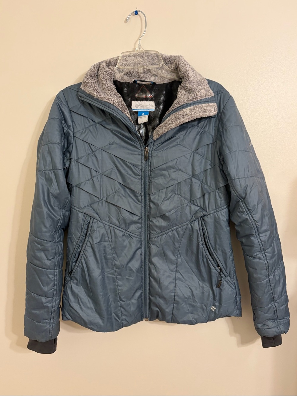 Columbia | Women's Slate Blue Quilted Puffer Jacket with Faux-Fur Collar size M